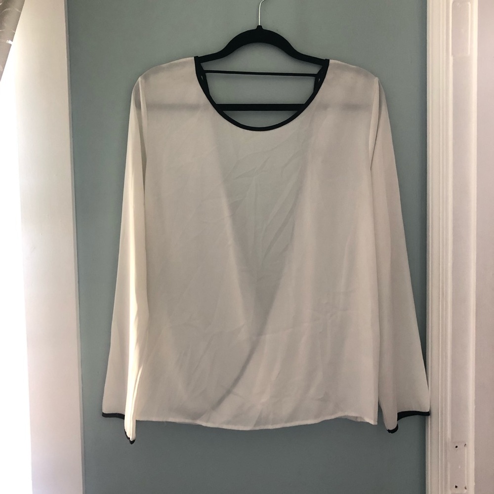 Open back flowy top